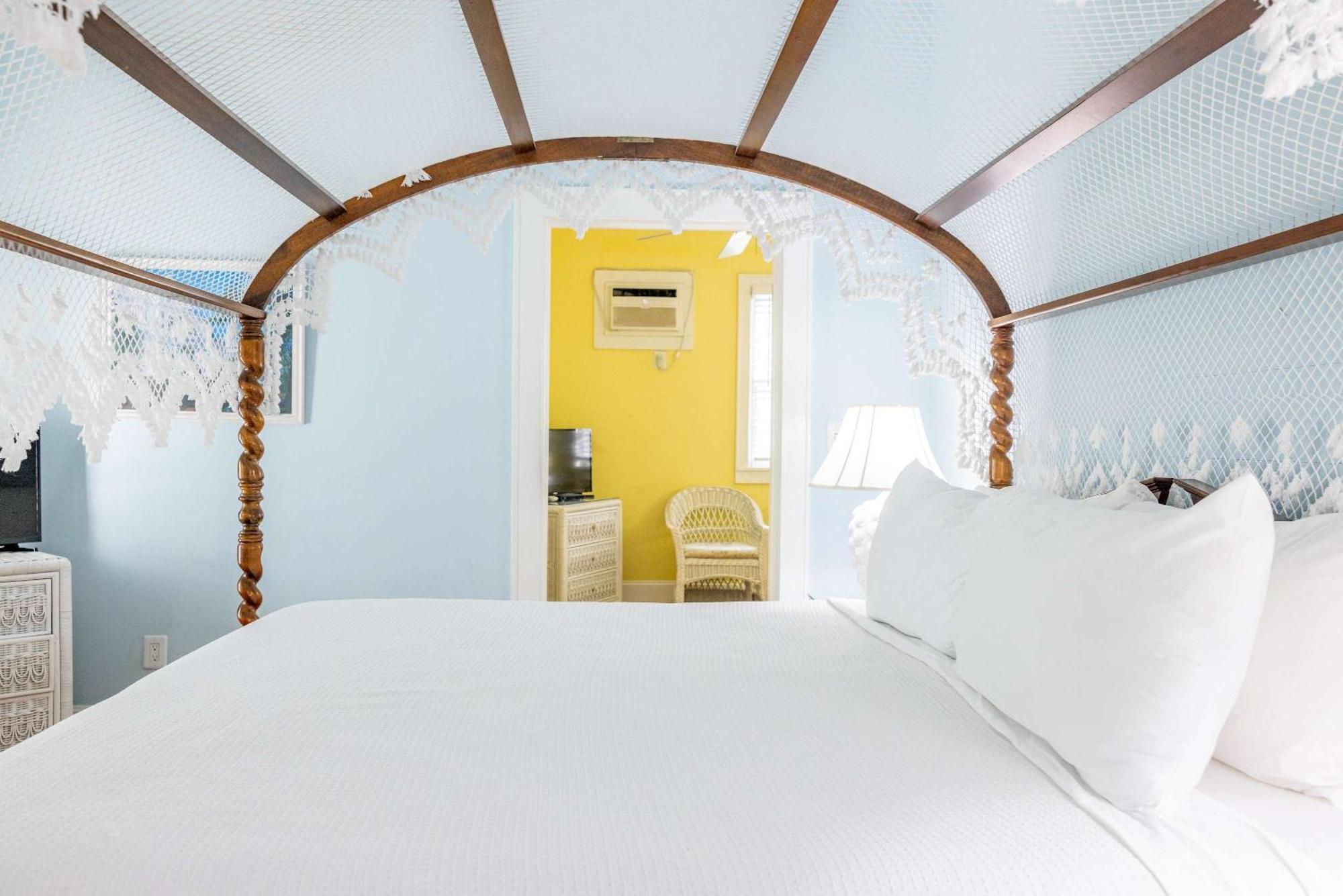 Deluxe King With Balcony - At James House With Parking! Key West Exterior foto